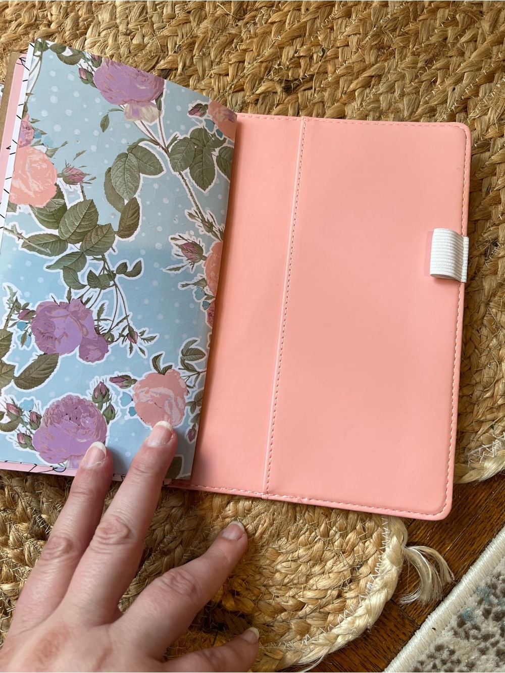 Travelers Notebook - Picture 8 of 10